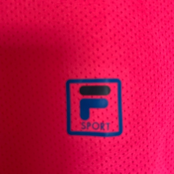 FILA hot pink workout shirt. size XL. Stretchy and lightweight! - Picture 5 of 6